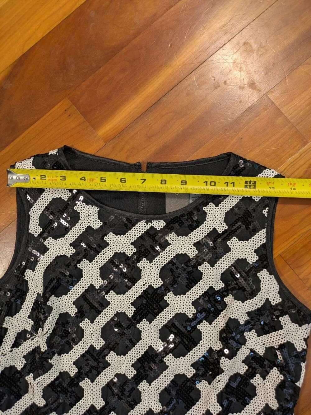 Taylor Black & White Sequin Shift Dress - Picture 5 of 9